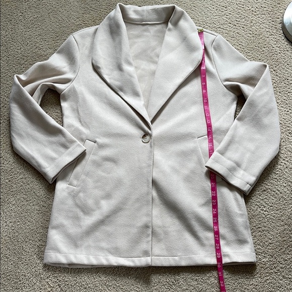 SHEIN Cream Women's Blazer - Picture 5 of 7